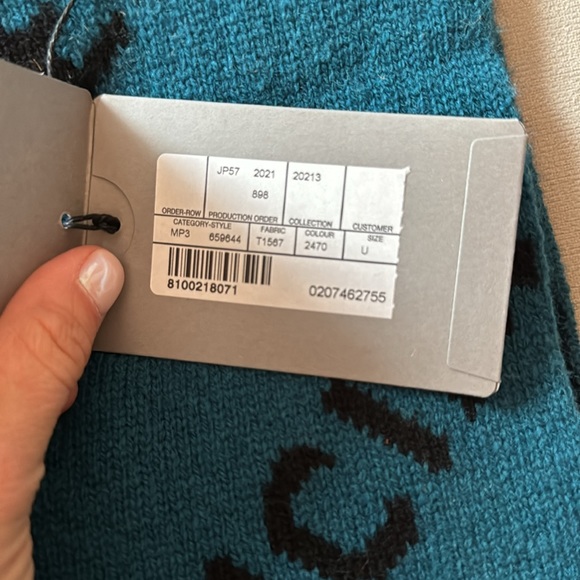 Brand new Balenciaga wool unisex scarf - Picture 2 of 7